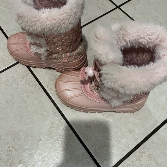Little girl winter boots - Picture 3 of 4